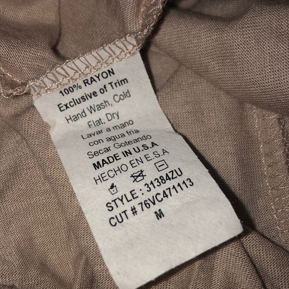 blouse - Picture 3 of 3